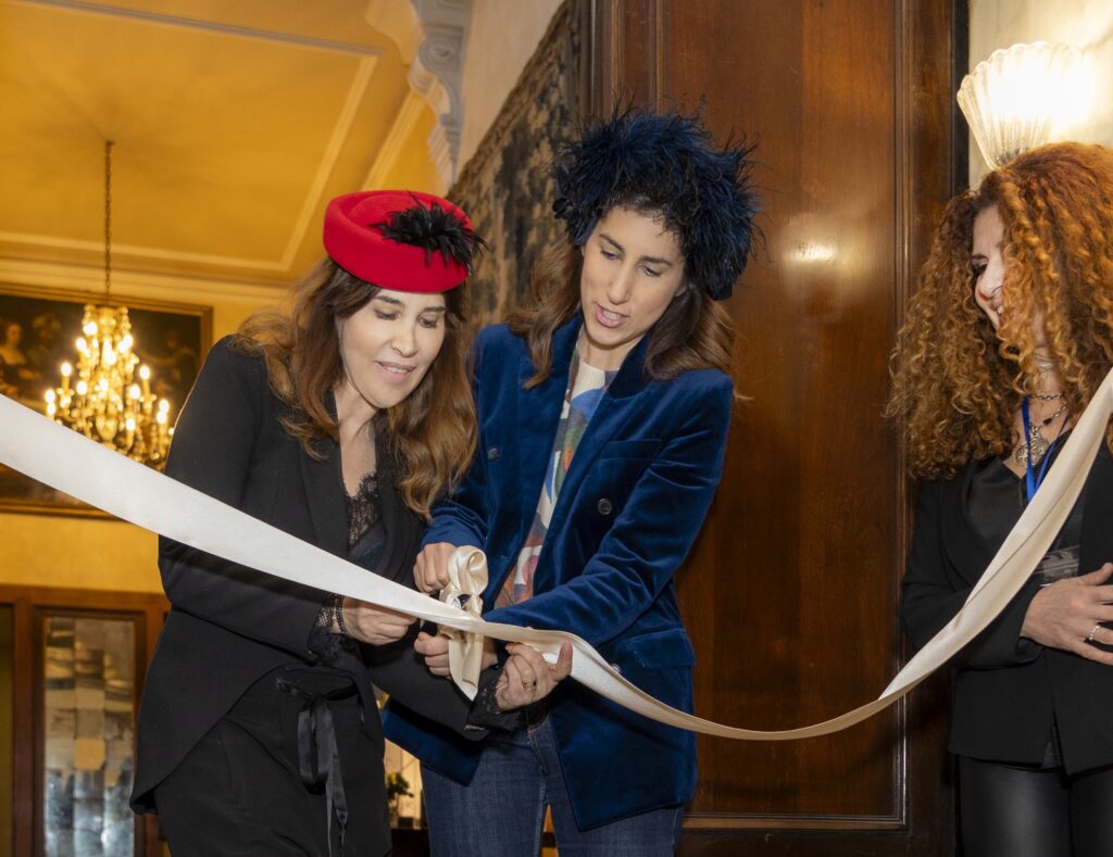 IL CAPPELLO DELLA REGINA: LA SECONDA EDIZIONE CONFERMA IL SUCCESSO TRA ELEGANZA, ARTE E INNOVAZIONE